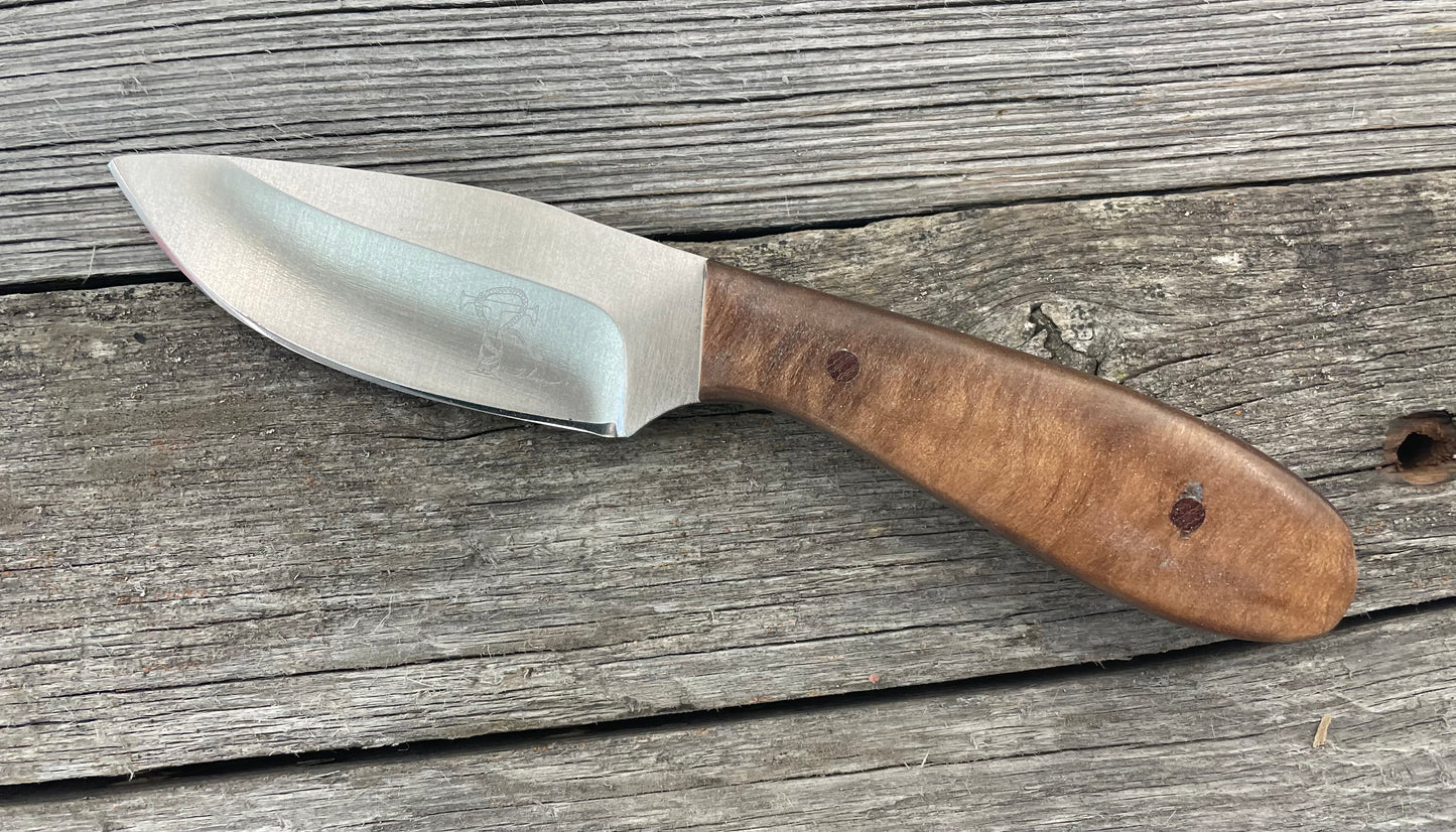 Whitetail Skinner – “The Proven Companion”